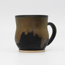 Load image into Gallery viewer, Matte Black and Copper Mug 16floz
