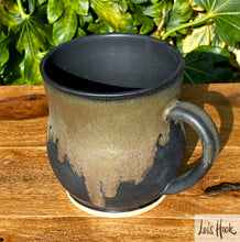 Load image into Gallery viewer, Matte Black and Copper Mug 16floz
